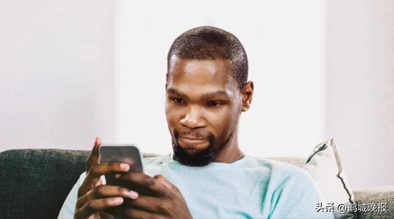  杜兰特回归赛场，赛事规则更新首场状态亮眼，阿森纳观众沸腾！